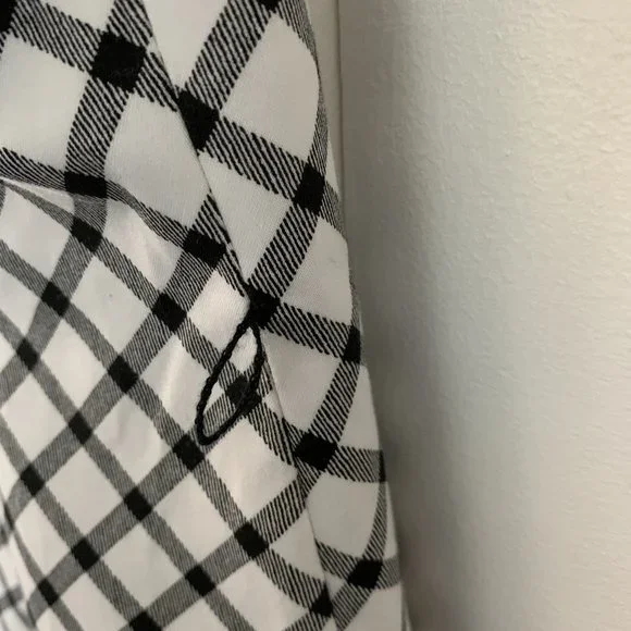 White House Black Market Plaid Top - Picture 11 of 11